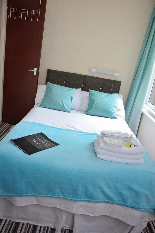 Отель The Oxfordshire 3*